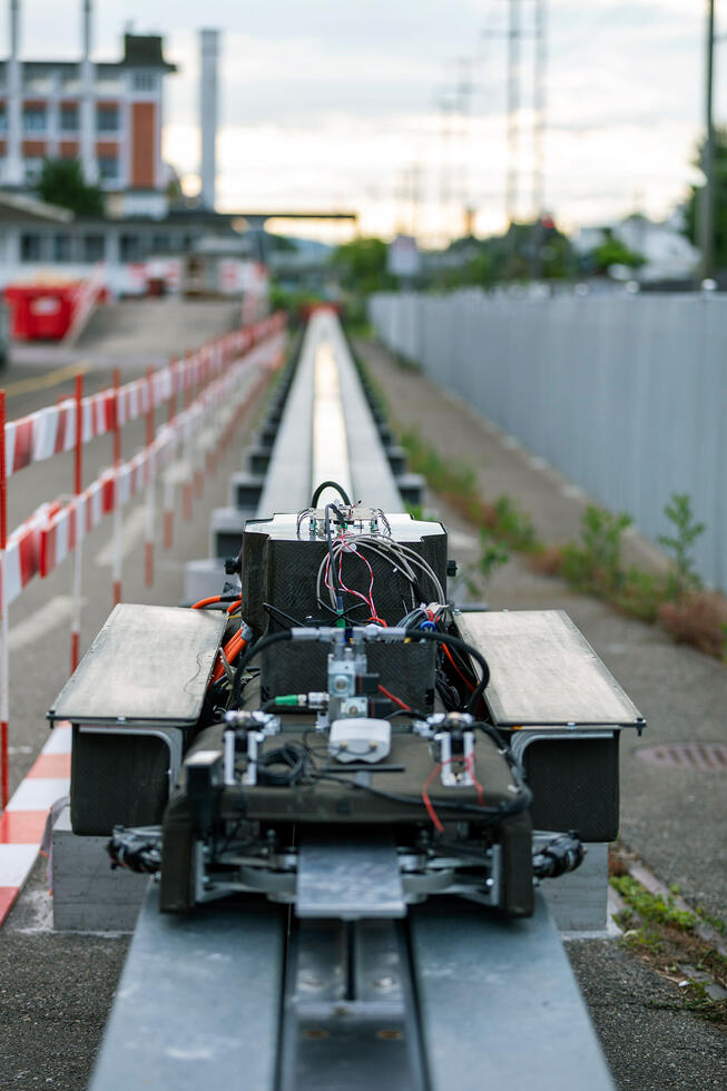 The Swissloop high speed pod on the track