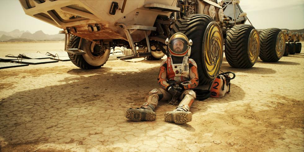Fights for his survival on Mars: Matt Damon in “The Martian”